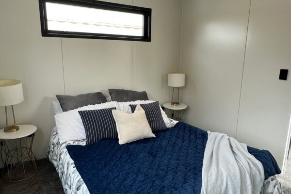 Bedroom-min