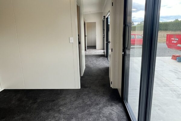 Hallway from Master-min
