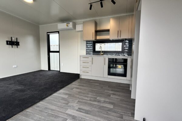 Kitchen_Lounge Lanscape-min