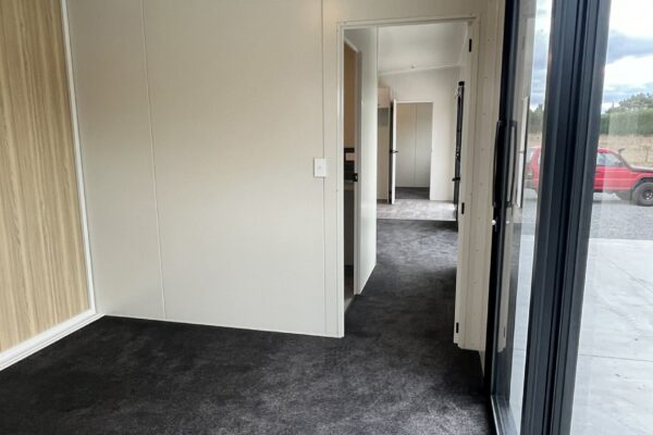 Master Hallway 2-min
